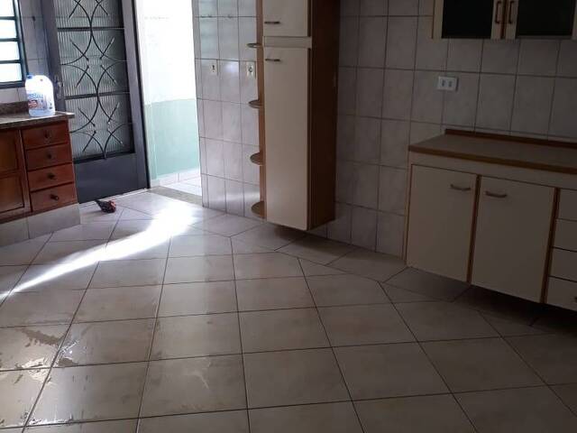 Casa para Venda em Atibaia - 4